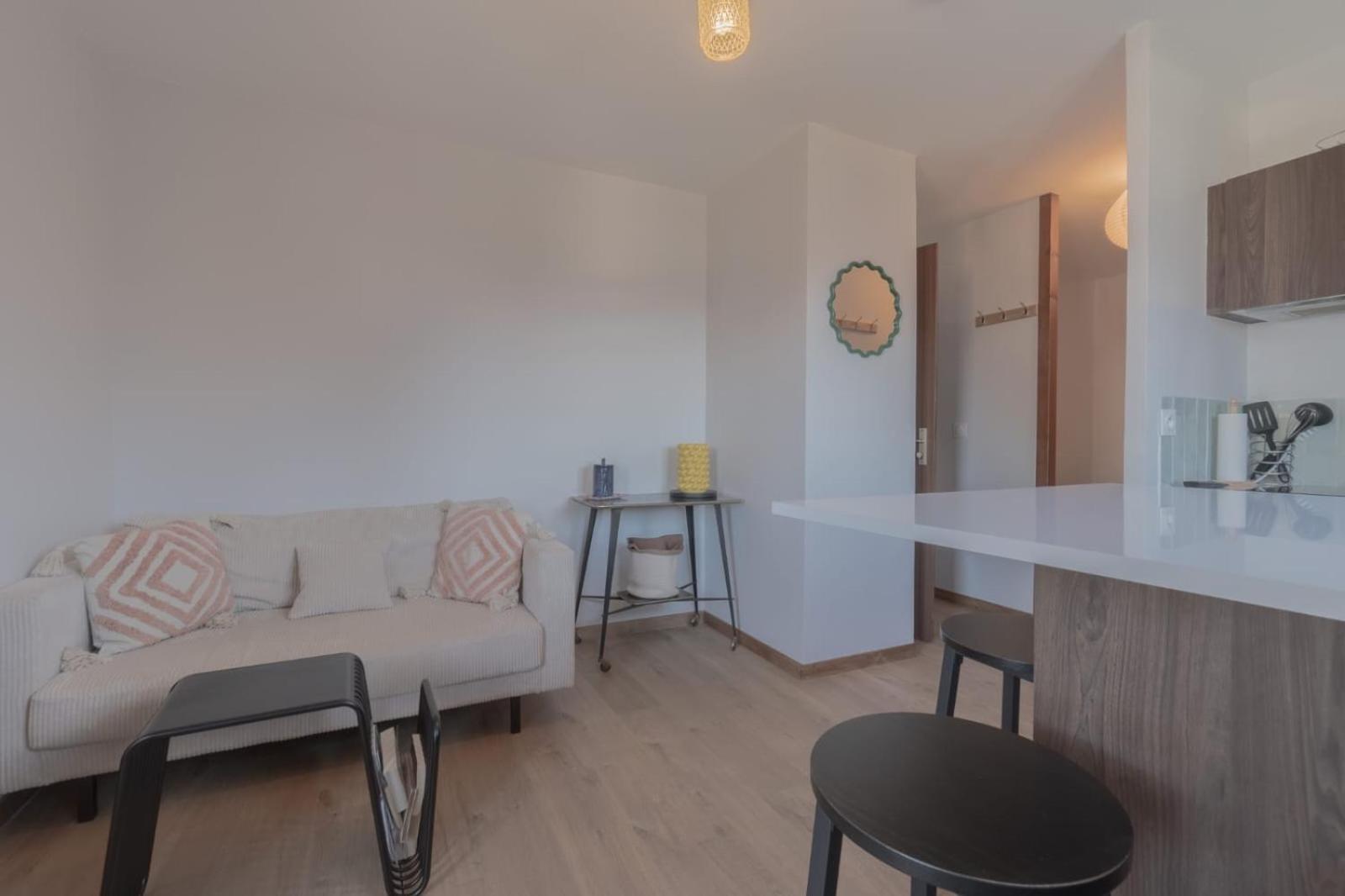 Appartement La Biche Комблу Экстерьер фото